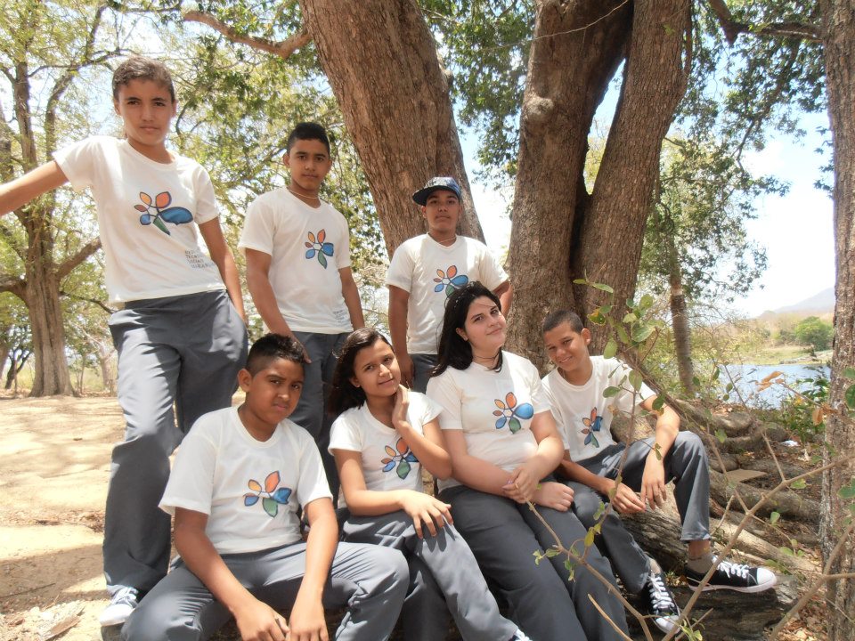 EDUCANDO DA RTS DA ESCOLA MUNICIPAL FRANCISCA GOMES NA II FEIRA DE TS NO ECOMUSEU 2012.jpg